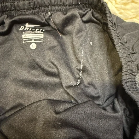 Nike Men's large dri fit Black Athletic Shorts lined 8-1/2” inseam - Picture 6 of 10